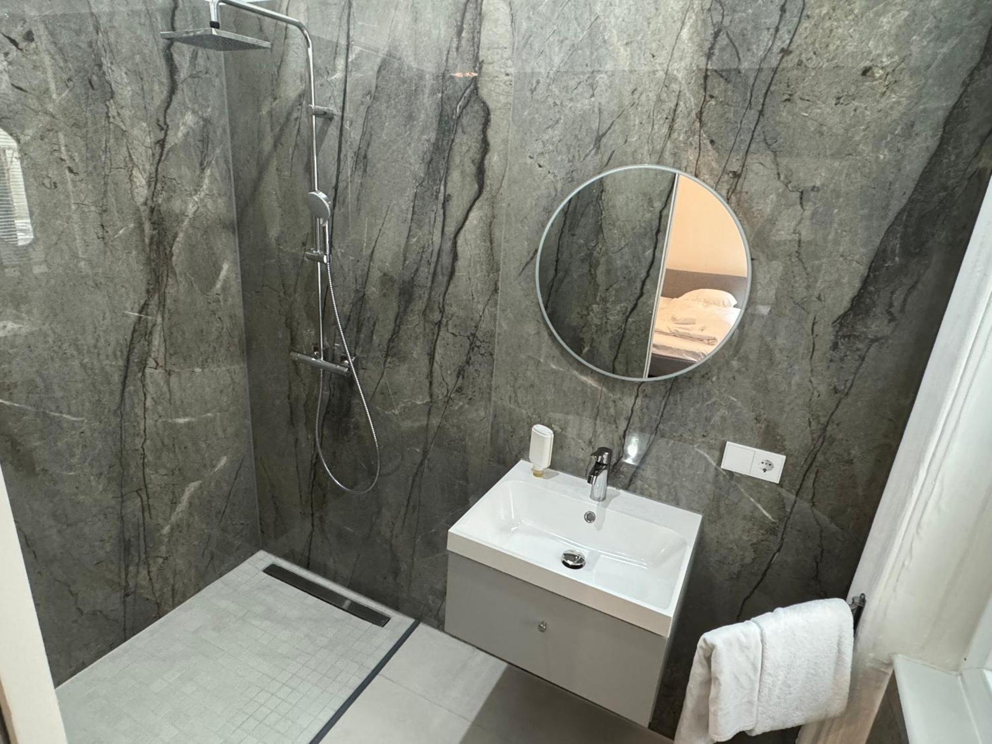 Apartament Luxurious In The Centre Of *