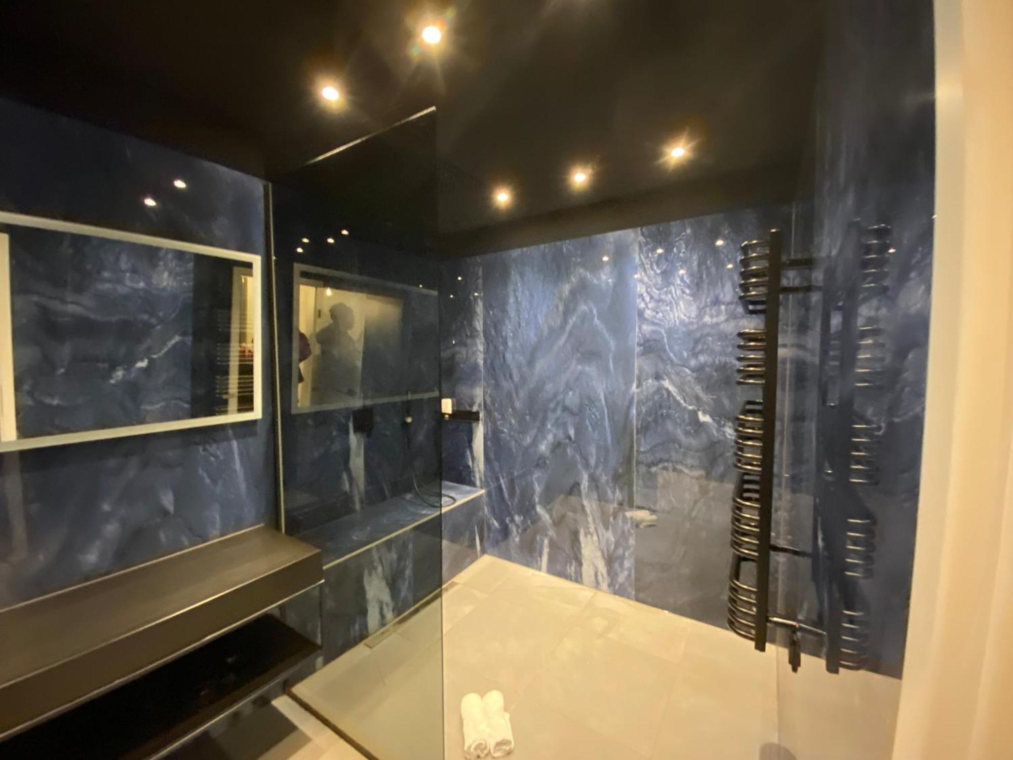 Luxurious In The Centre Of Apartament